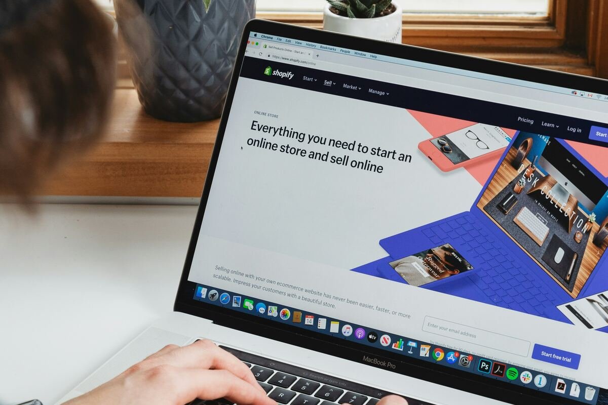 Setting up an online store on a laptop